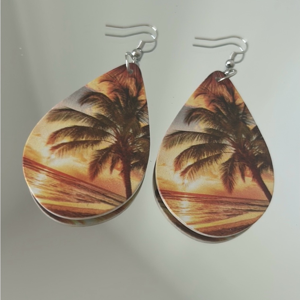 🥂 Host Pick 🥂 Sunset Teardrop Earrings